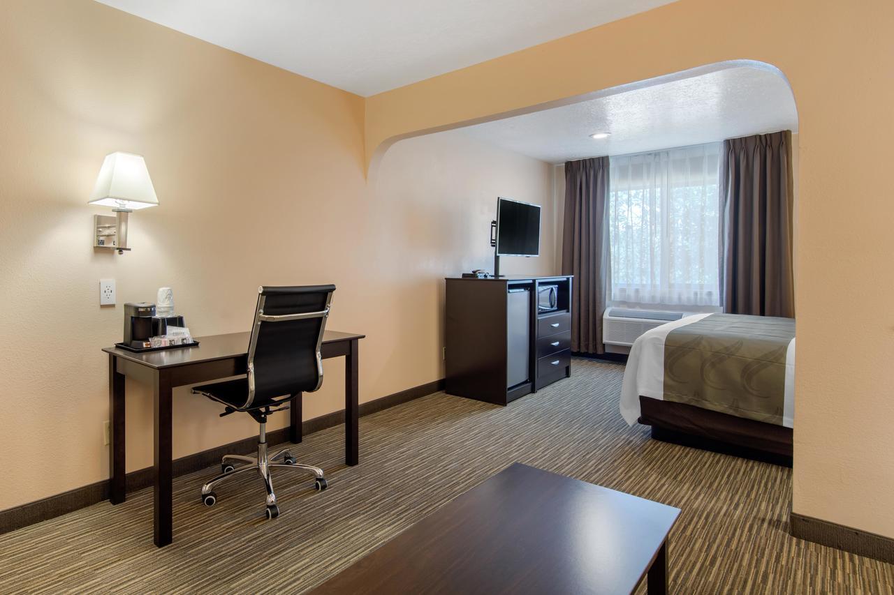 Quality Inn & Suites Albuquerque North Near Balloon Fiesta Park Ngoại thất bức ảnh